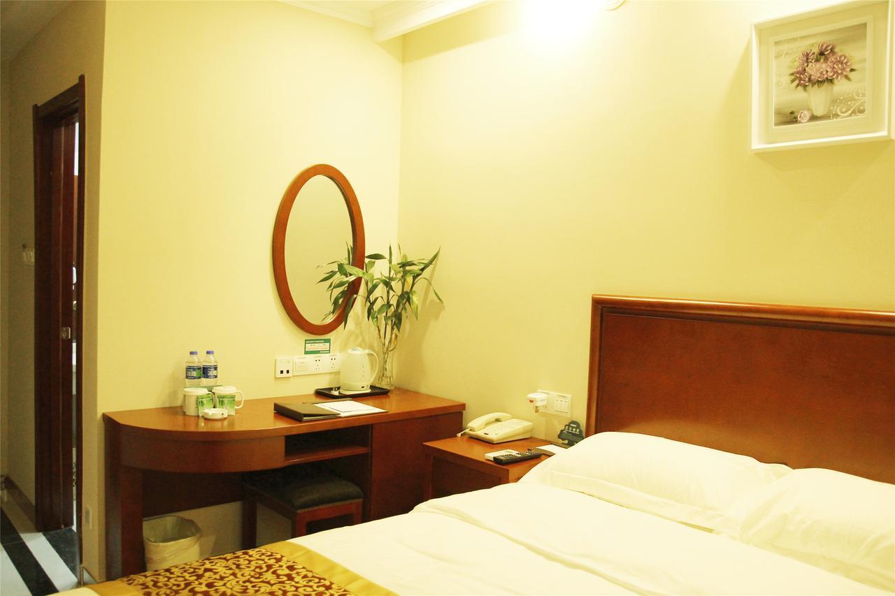 Greentree Inn Jiangsu Yancheng Dongtai Honglan Road Pedestrian Street Express Hotel ภายนอก รูปภาพ